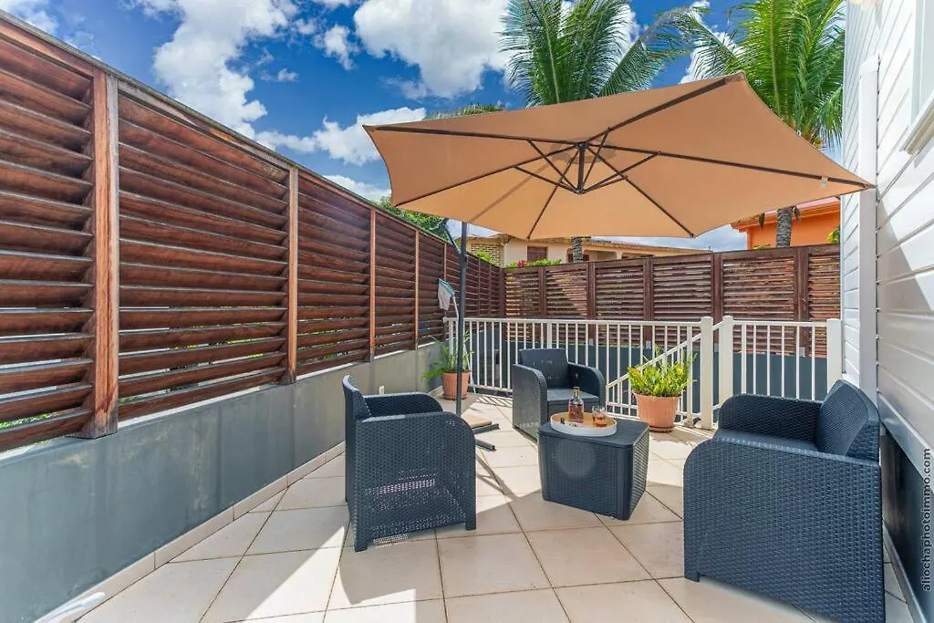 סנט-לוס Villa Kaju : Grande Piscine Et Proche Plage